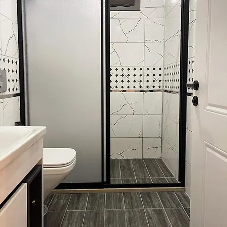 Aden Apart フェティエ